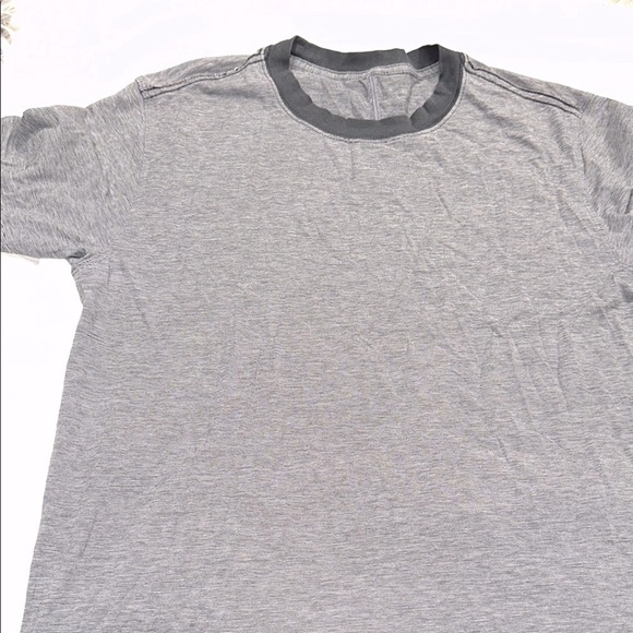 Lululemon striped athletic top size medium - Picture 5 of 5